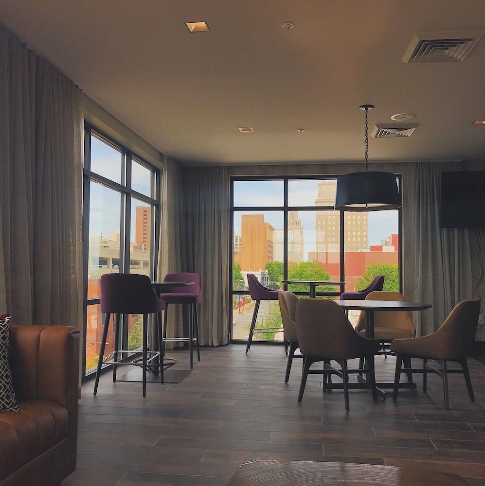 Courtyard Winston-Salem Downtown Hotel Ngoại thất bức ảnh