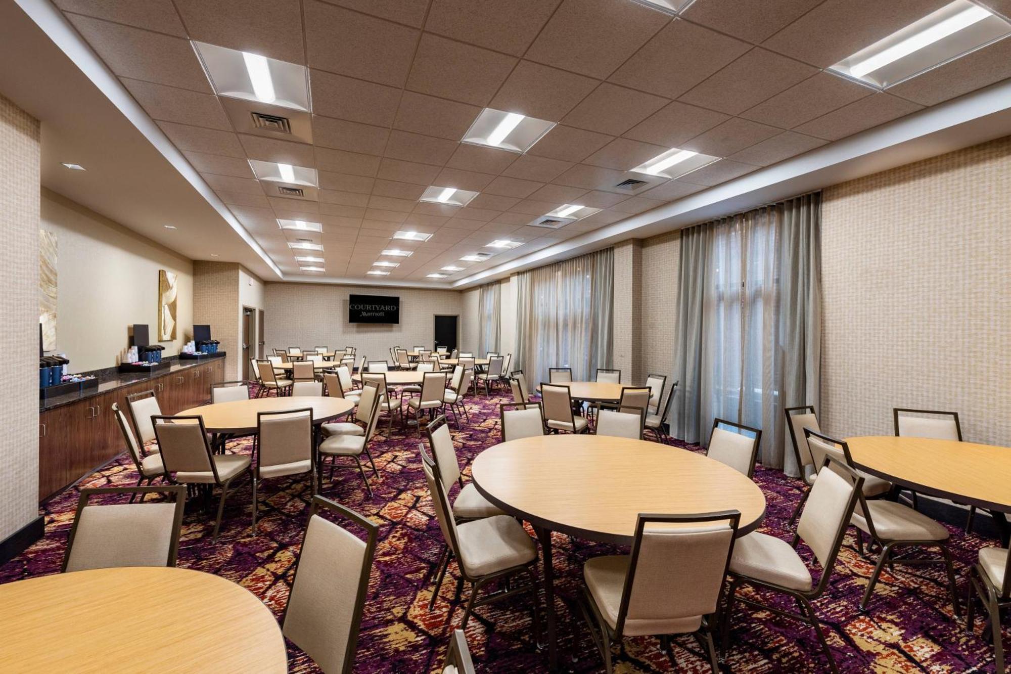 Courtyard Winston-Salem Downtown Hotel Ngoại thất bức ảnh