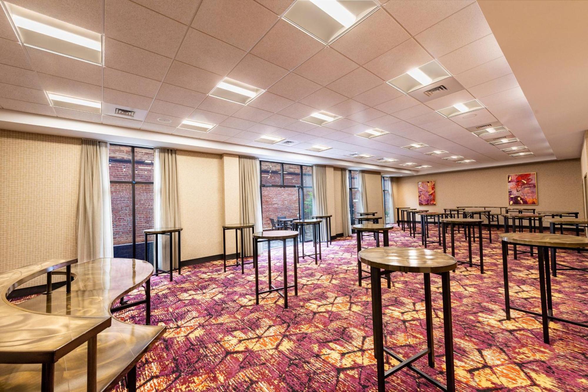 Courtyard Winston-Salem Downtown Hotel Ngoại thất bức ảnh