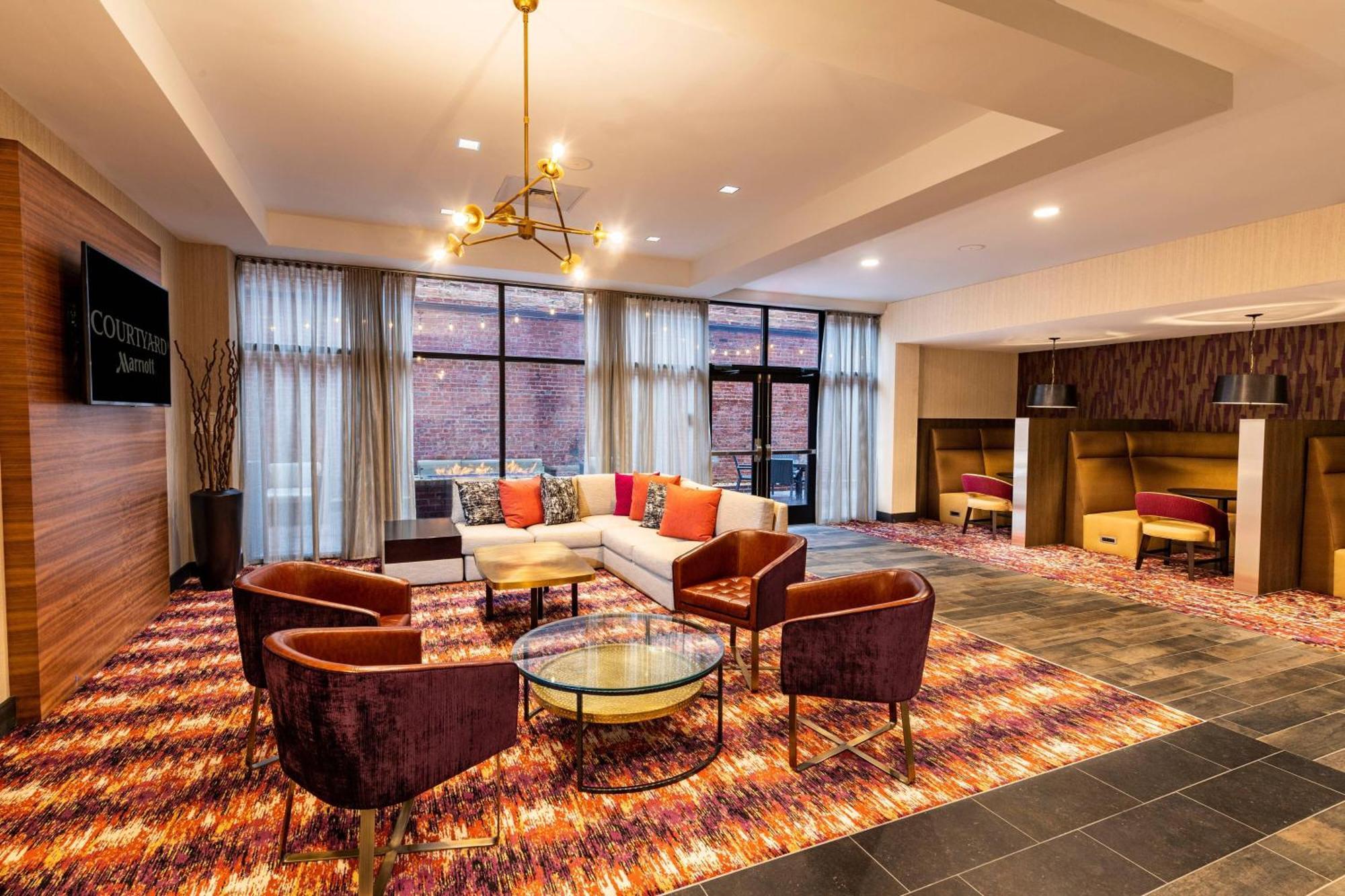Courtyard Winston-Salem Downtown Hotel Ngoại thất bức ảnh